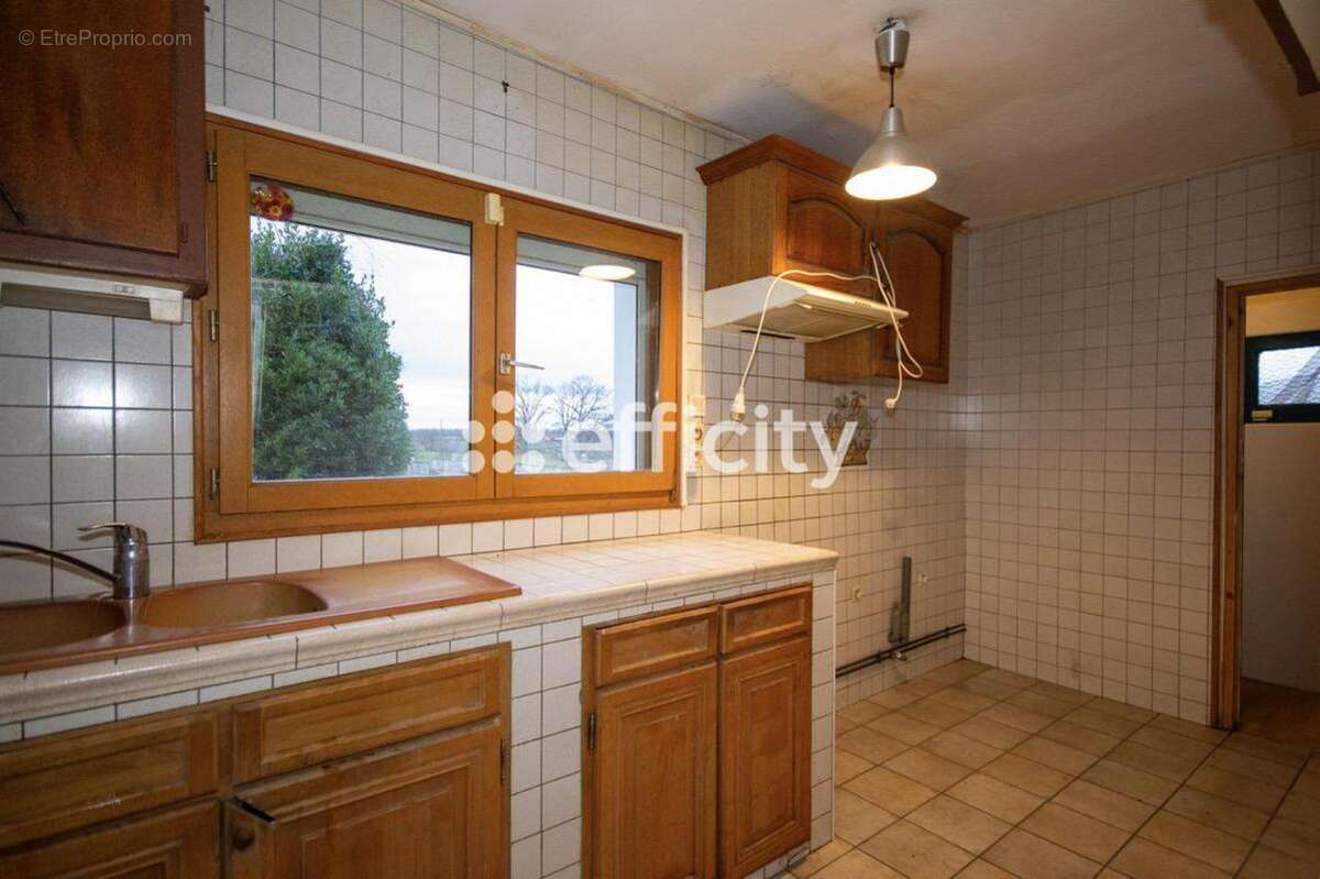 Maison à LA NOCLE-MAULAIX