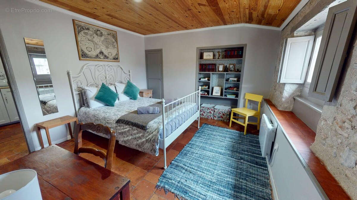 Appartement à CARCASSONNE