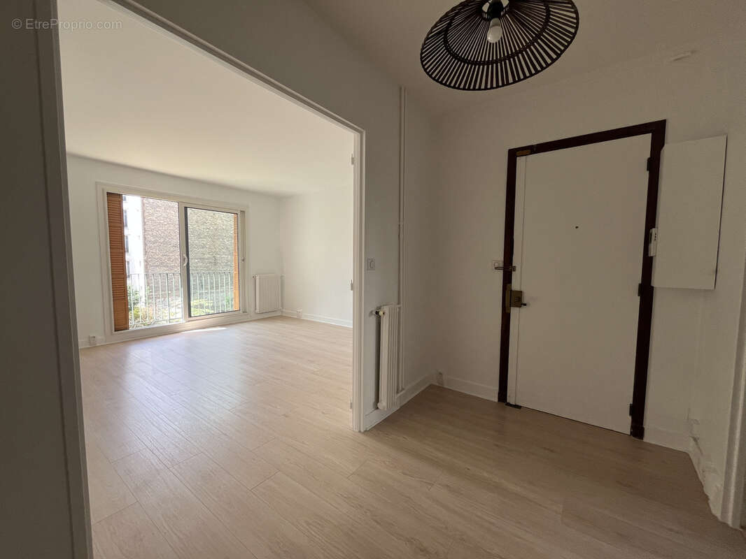 Appartement à PARIS-12E