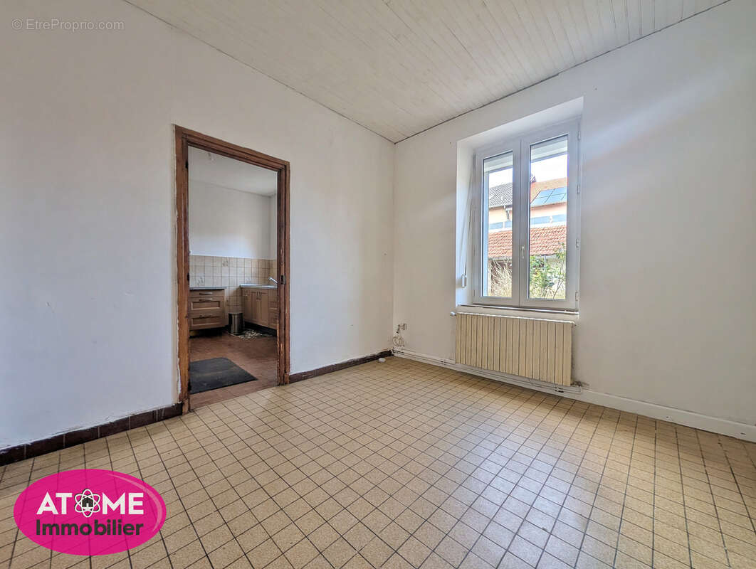 Maison - 135m2 Auboué (54580) - photo 3