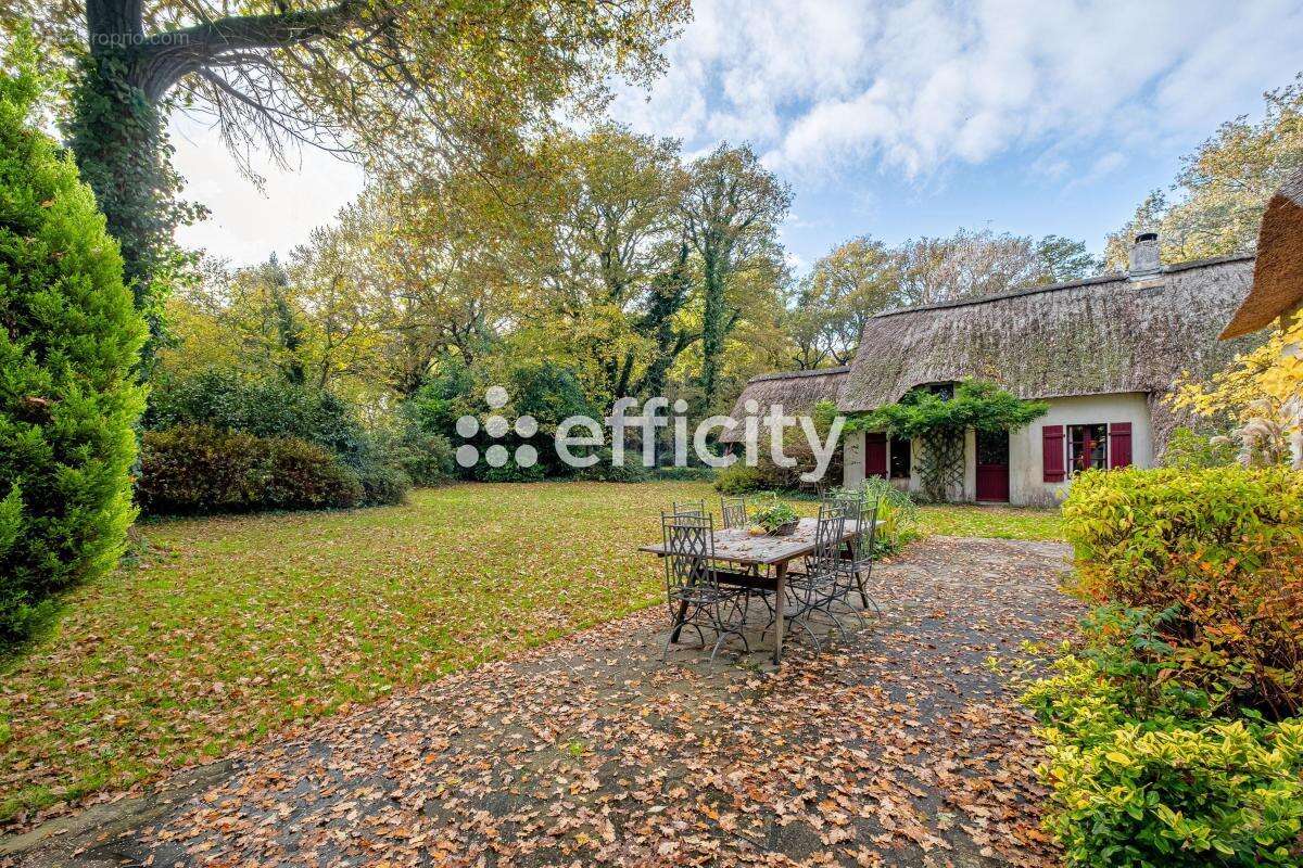 Maison à SAINT-LYPHARD