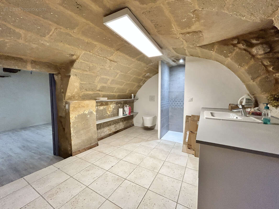 Maison à SAINT-QUENTIN-LA-POTERIE