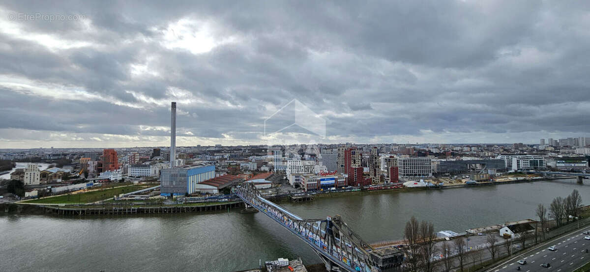 Appartement à CHARENTON-LE-PONT