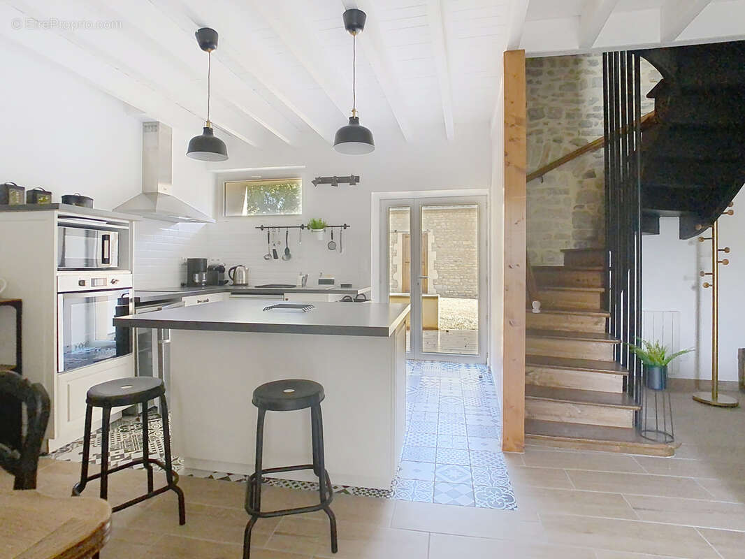 Maison à SAINTE-MARIE-DU-MONT