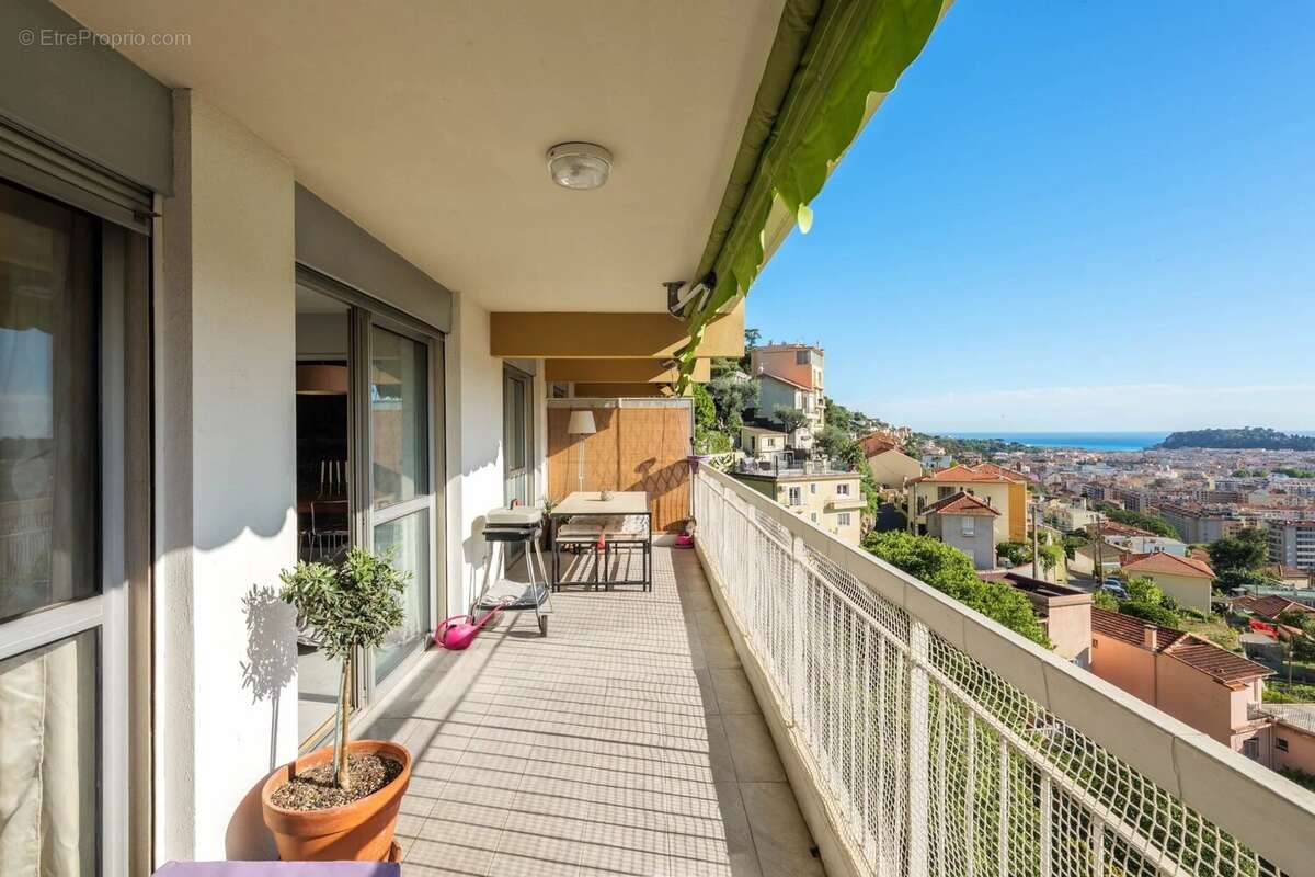 Appartement à NICE