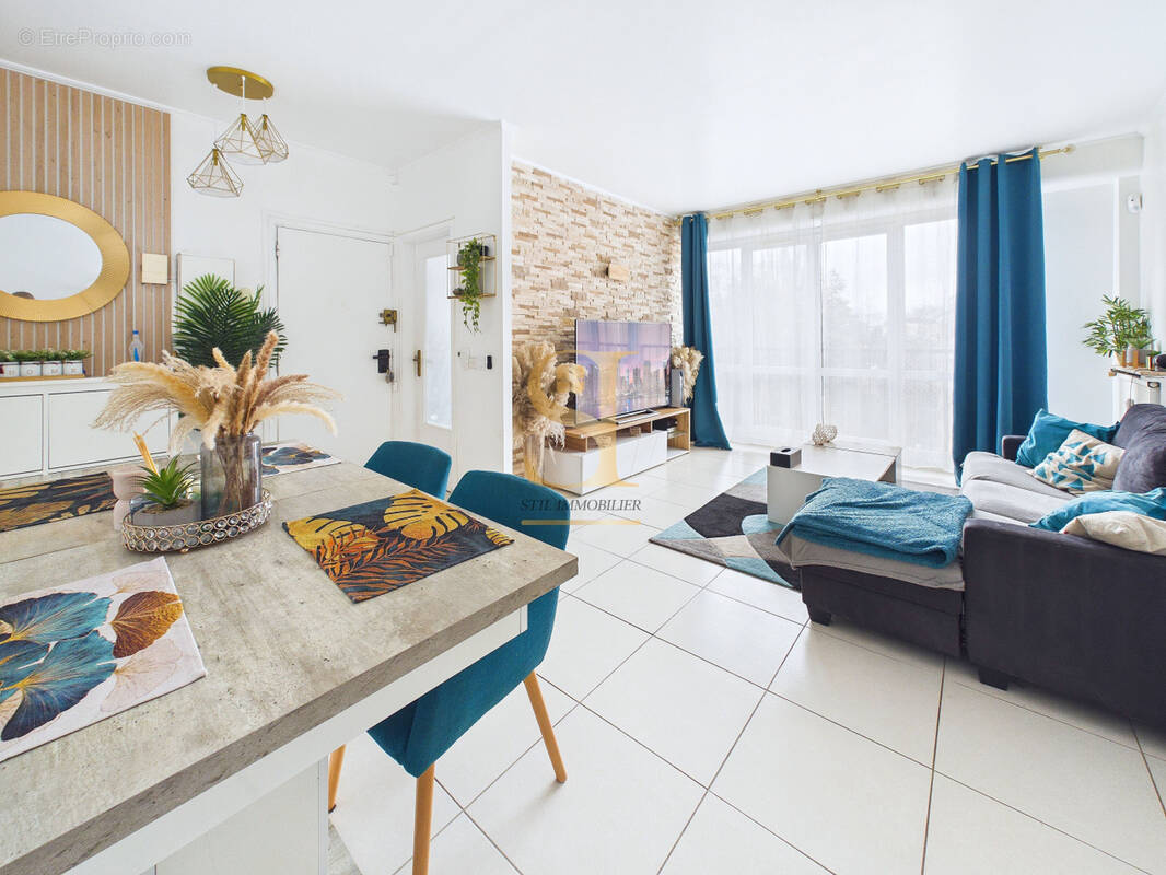 Appartement à CORBEIL-ESSONNES