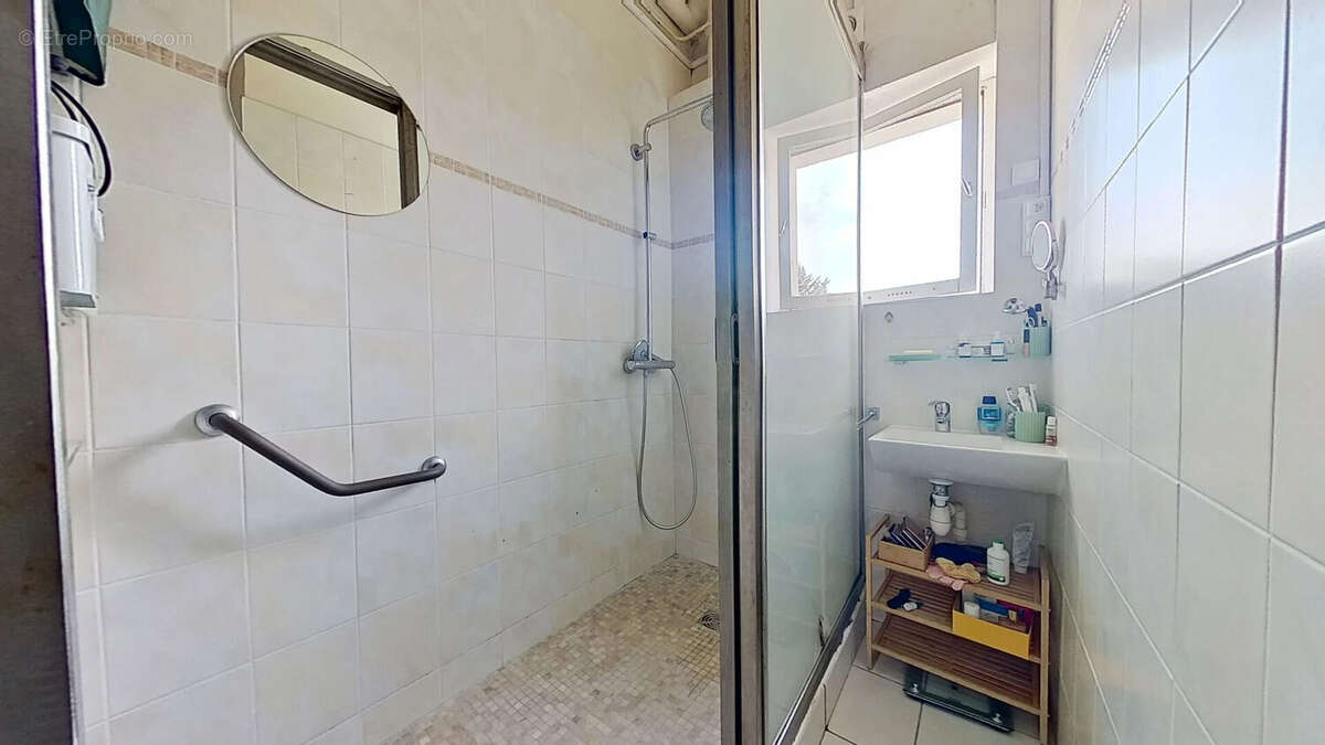 Appartement à LYON-8E