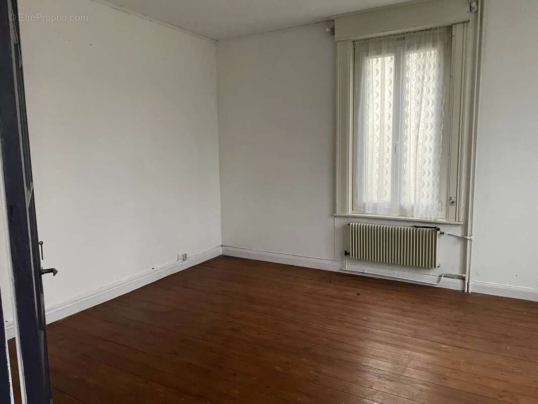 Maison à NEUVILLE-SOUS-MONTREUIL