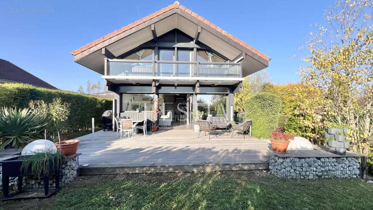 Maison à POISY