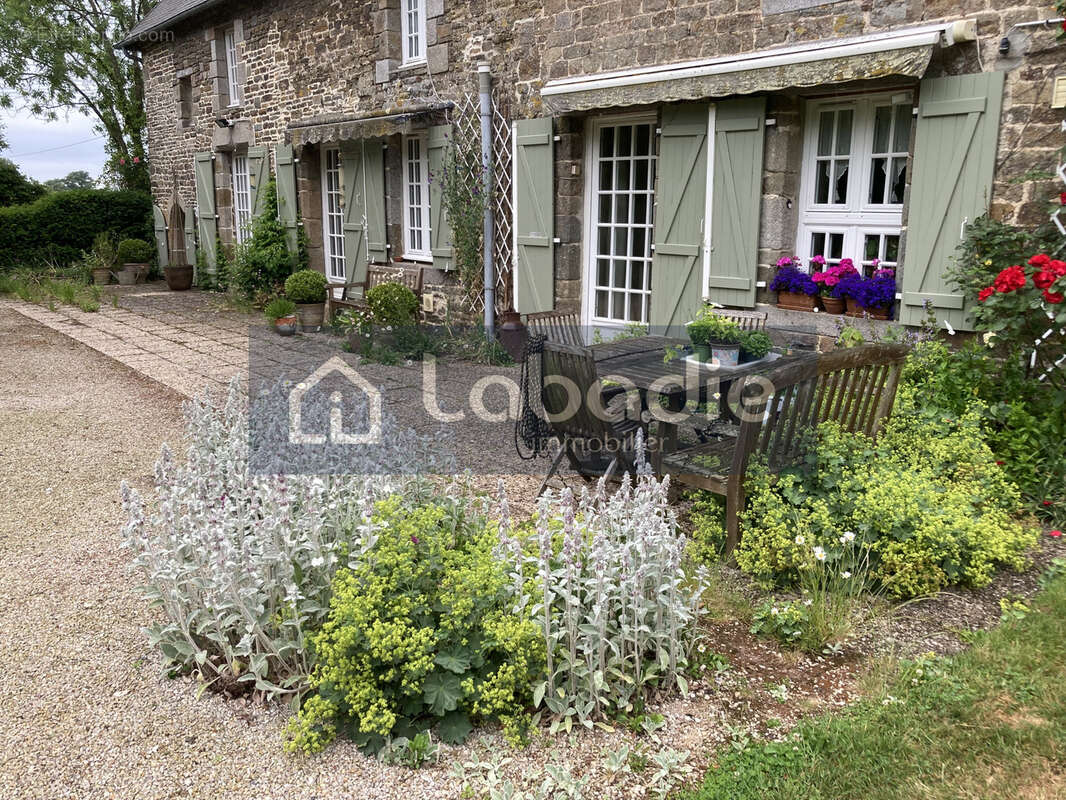 Maison à LE CHEFRESNE