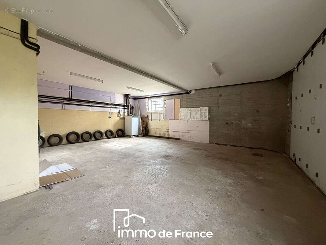 Sainte Radegonde, Grande Maison familiale - Parcelle de 931 m² - photo 15