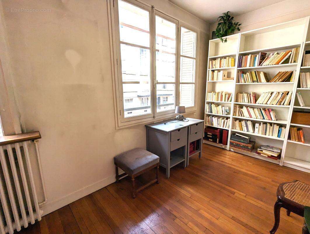 Appartement à ISSY-LES-MOULINEAUX