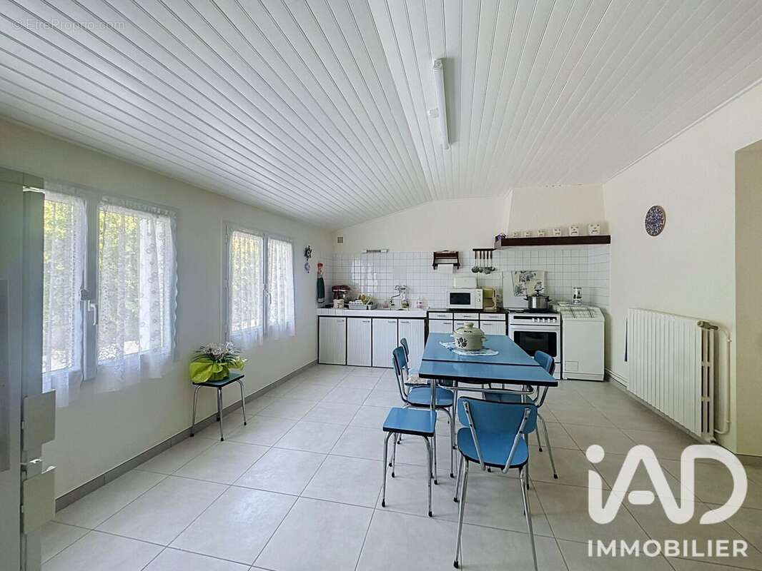 Maison 100 m² à Marans  - photo 5