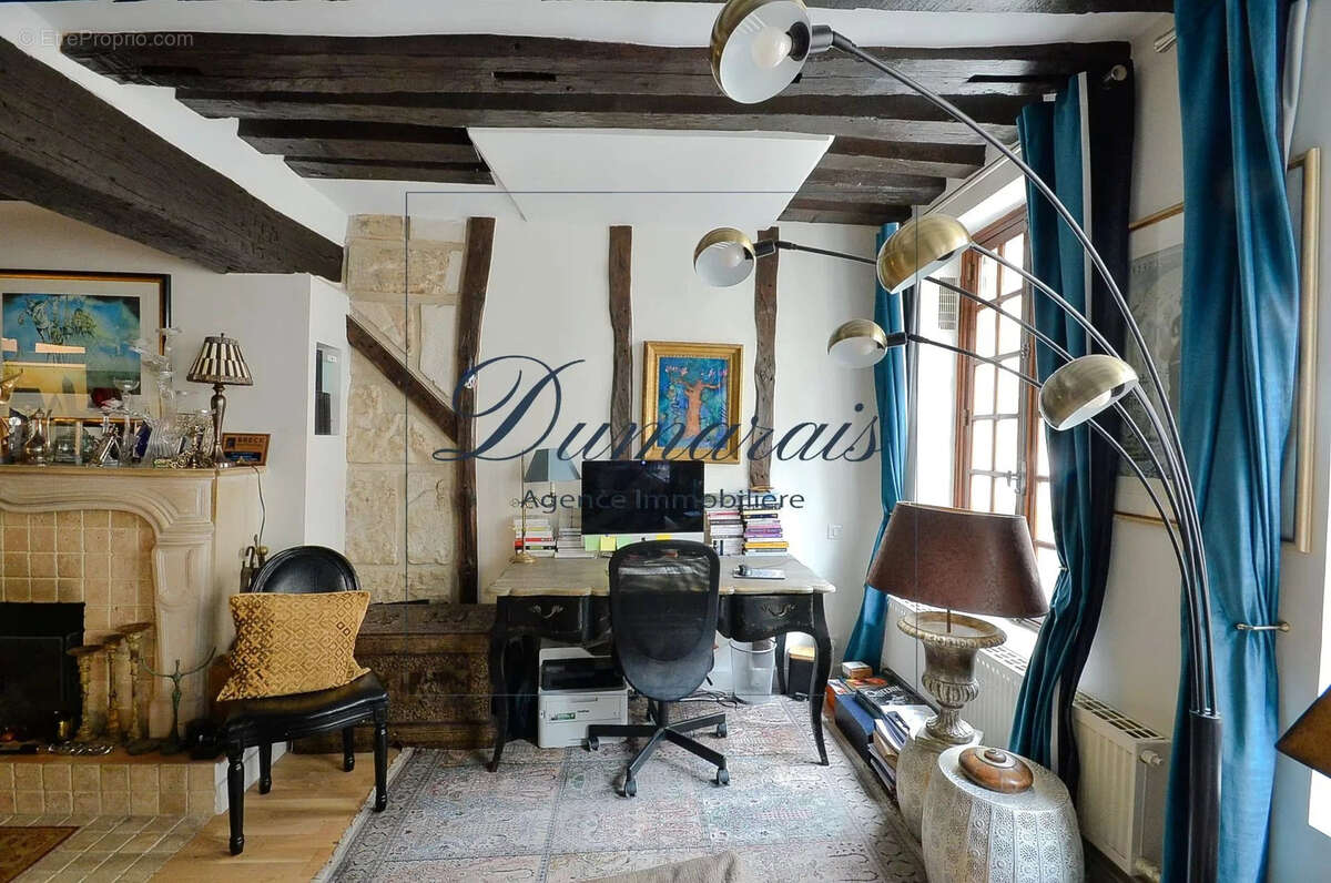 Appartement à PARIS-3E