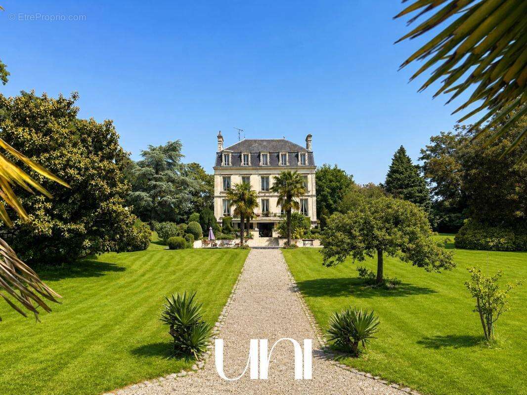 Maison 400 m² à Saint-Pierre-Sur-Dives  - photo 5