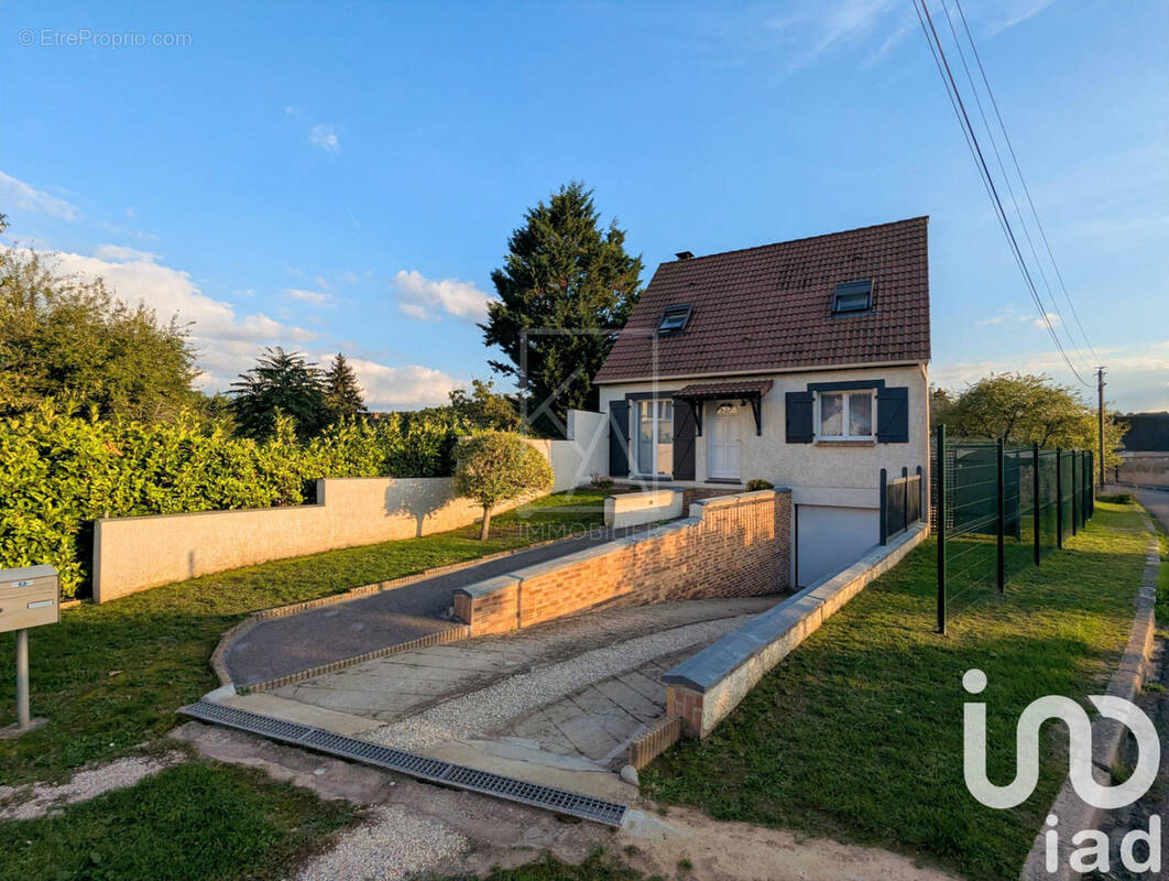 Photo 1 - Maison à BOISSY-LE-CUTTE