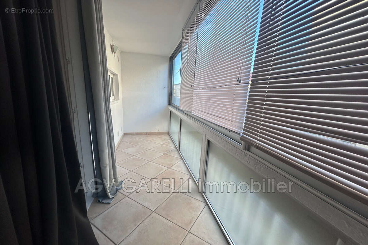 Appartement à HYERES