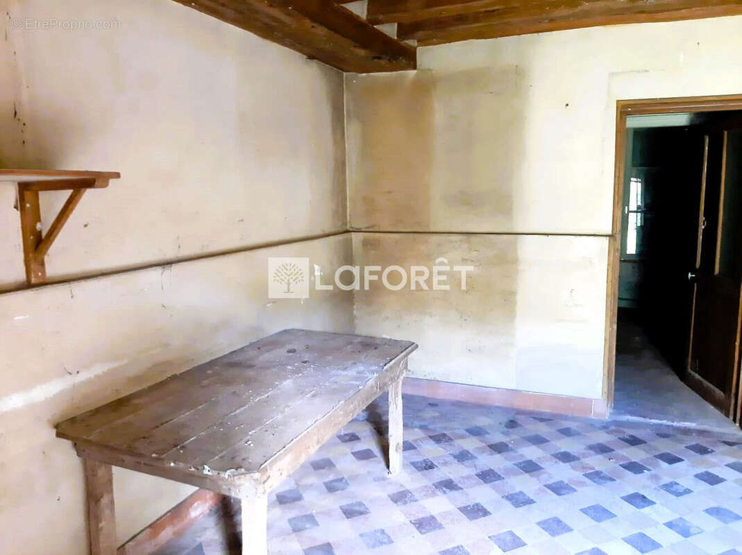 Maison à SAINT-NOM-LA-BRETECHE