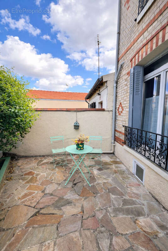 Appartement à FONTENAY-SOUS-BOIS