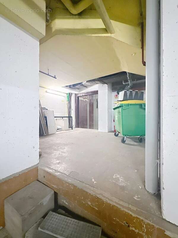 Commerce à PARIS-10E