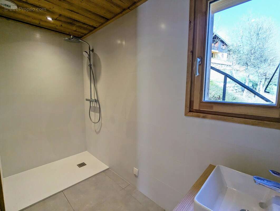 Chalet neuf avec vue sur morillon village et montagne - photo 6
