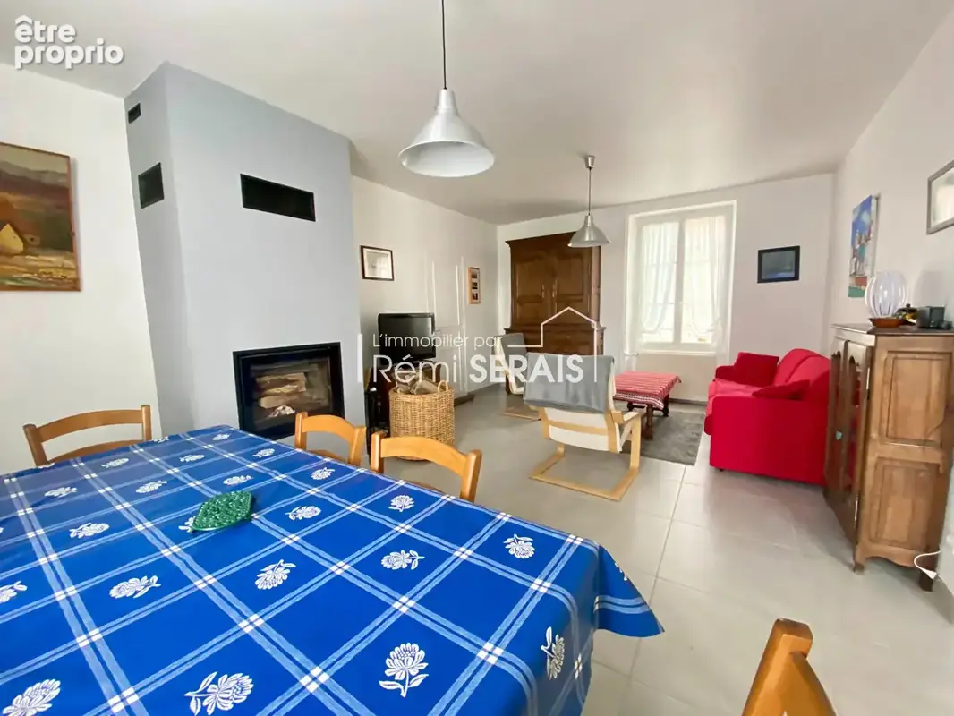 Propriété de caractère avec dépendances à vendre - photo 3
