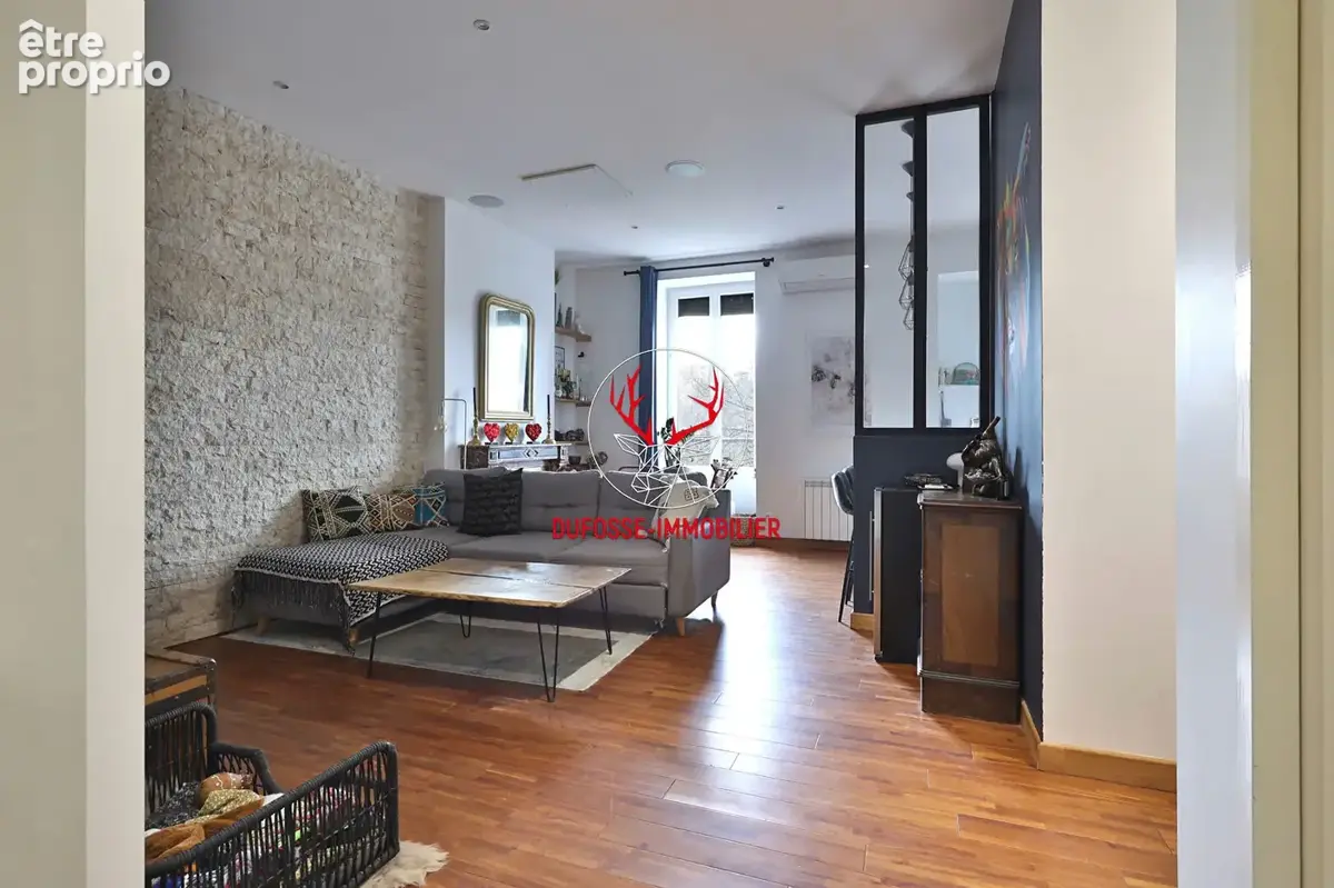 Appartement de caractère rénové, jardin privatif 120 m² et 3 parkings - photo 6
