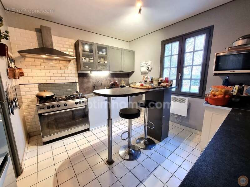 Maison à AVRAINVILLE