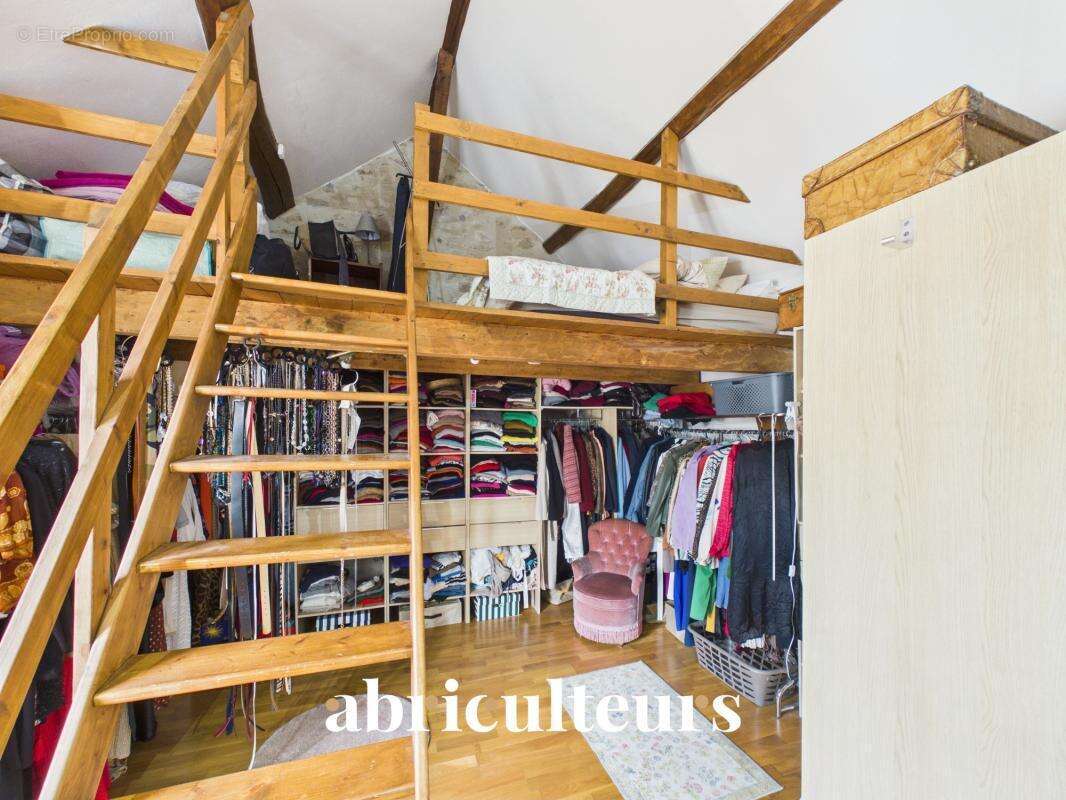 Maison de charme bucolique rénovée de 250m² à Vert le Grand (91810) - photo 11