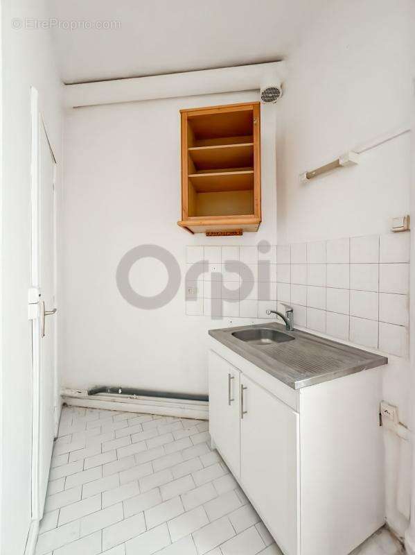 Appartement à PARIS-20E