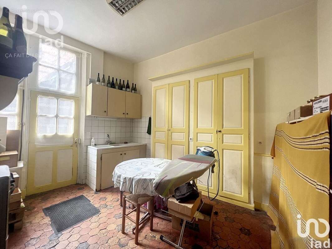 Photo 9 - Commerce à CHATEAU-RENARD