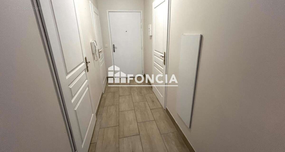 Appartement à LOUVRES