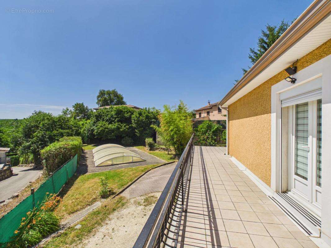 Maison à JARDIN