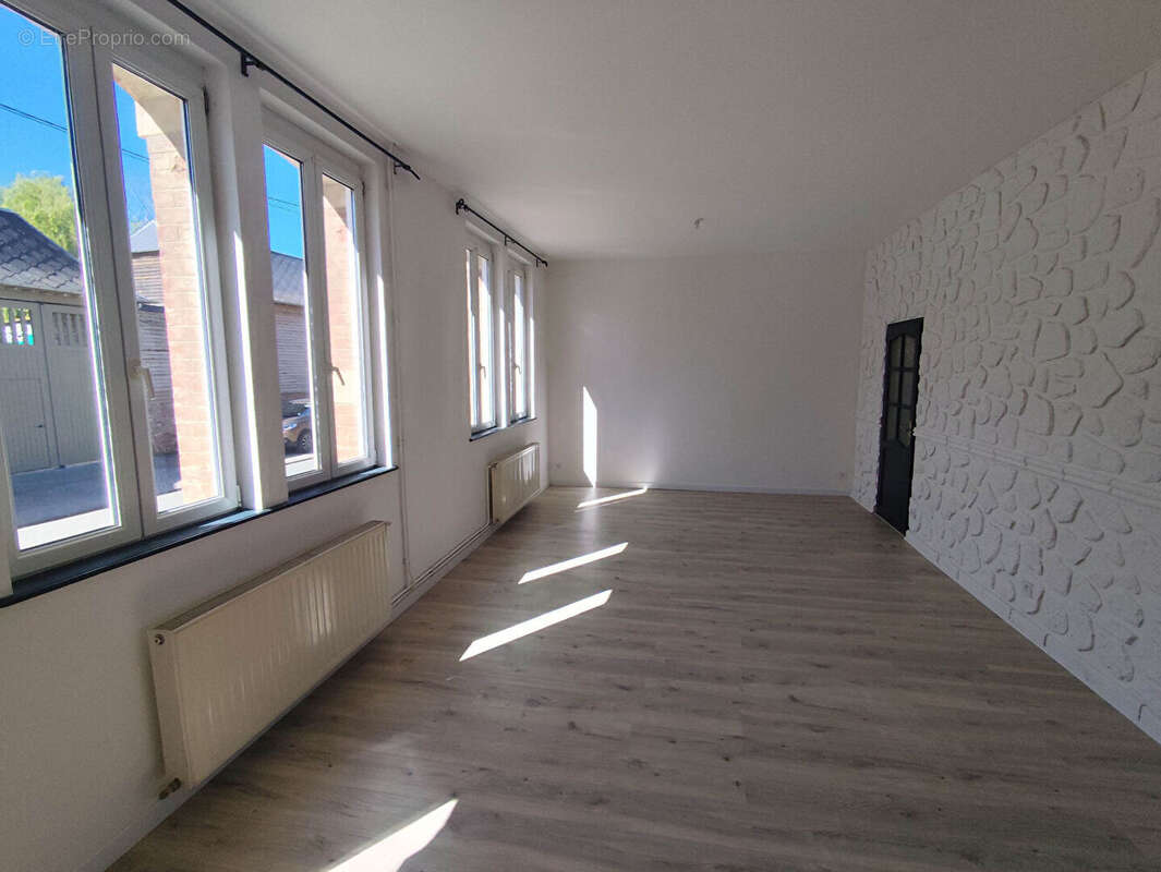 Maison rénovée à Warloy Baillon - photo 4