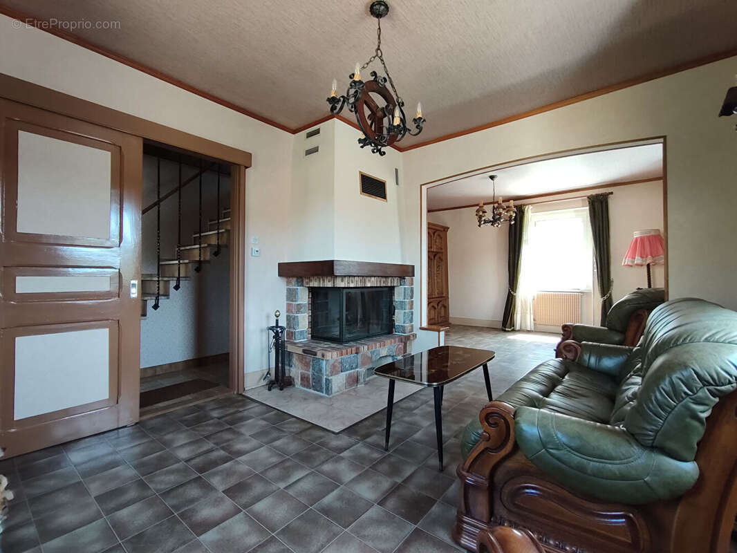 Maison 6 pièces à vendre à Cernay - photo 2