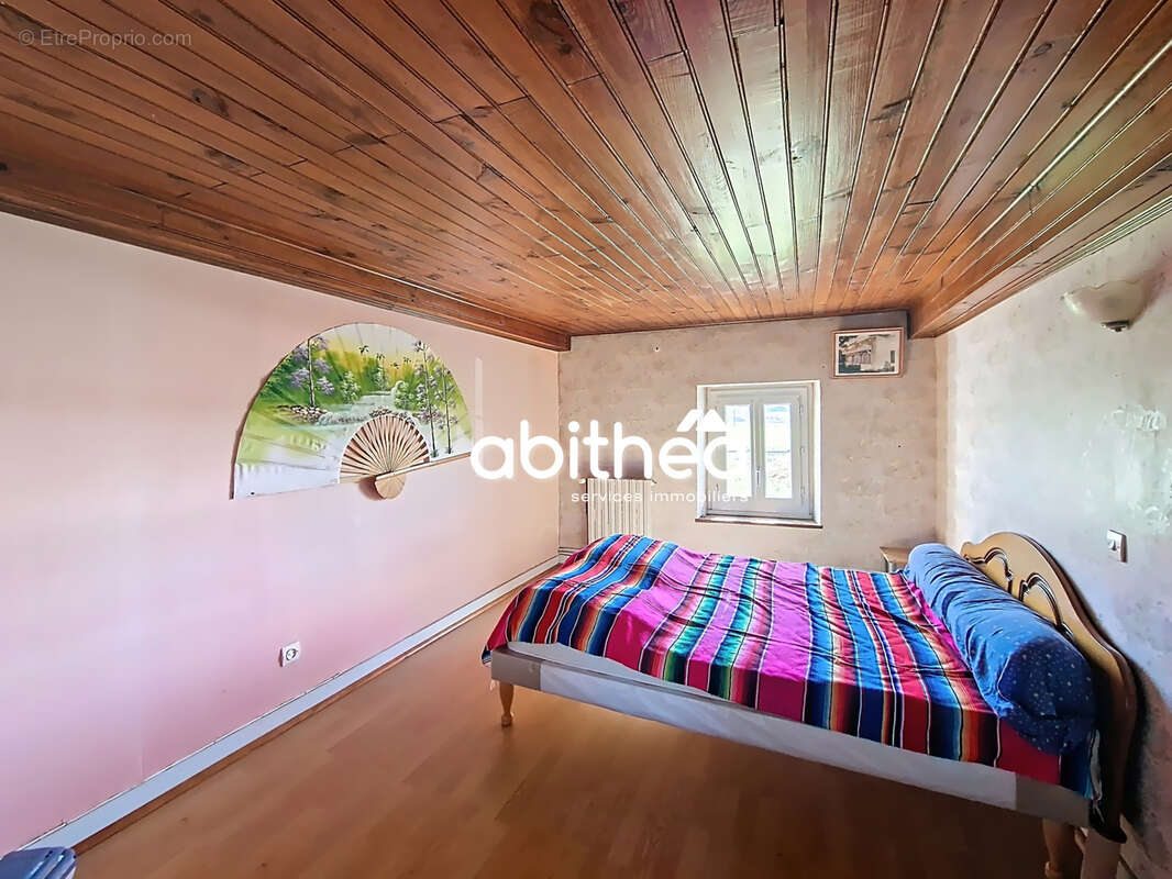 Maison à FLEAC-SUR-SEUGNE