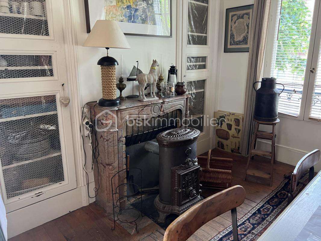 Maison à MONTFORT-L'AMAURY