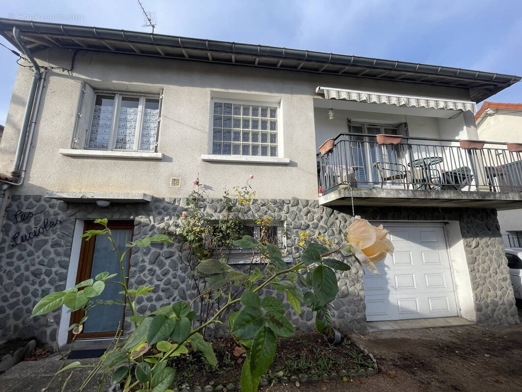 Maison à RIORGES
