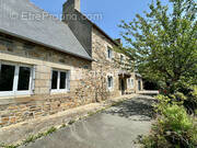 Maison à PLOUGUIEL