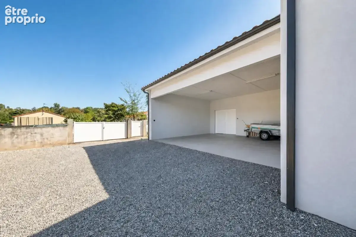 LA BASTIDE-DE-SÉROU – Villa d'environ 157 m², 4 chambres, DPE B, photovoltaïque et vue dégagée - photo 14