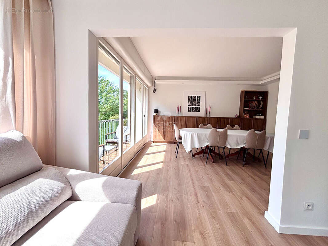 Appartement Verneuil-sur-seine 5 pièce(s) 93 m2 - photo 6