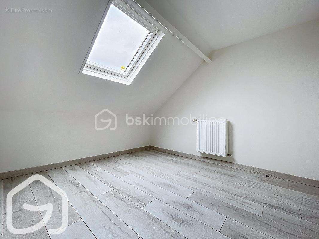 Maison à SAINT-ETIENNE-DU-ROUVRAY