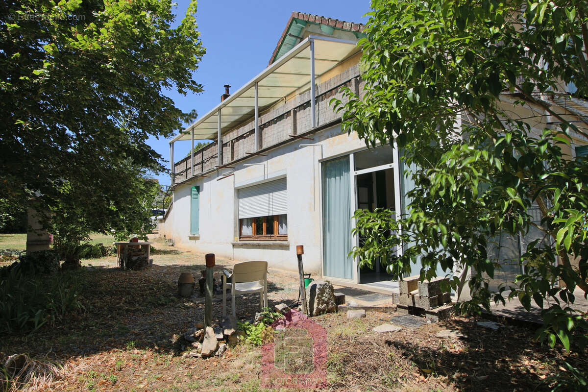 Maison à PUY-L'EVEQUE
