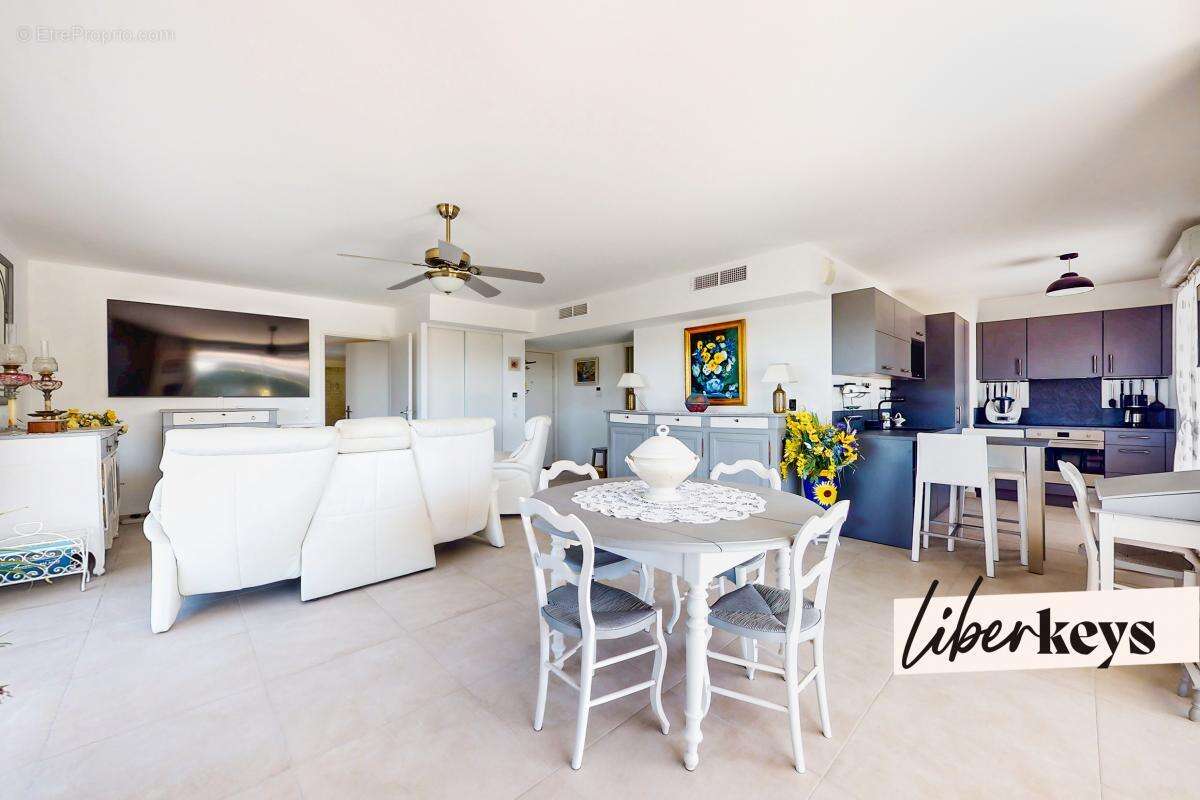 Appartement à PUGET-SUR-ARGENS