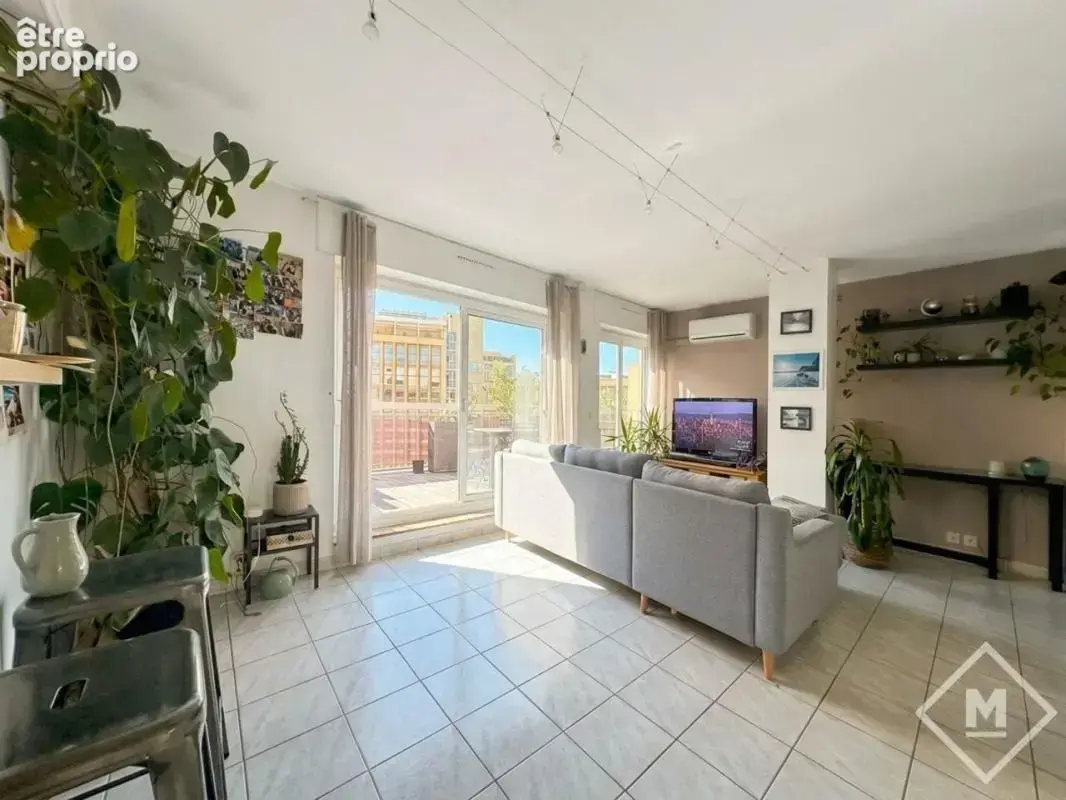 Somptueux appartement T2 dernier étage avec terrasse XXL Timone - photo 4