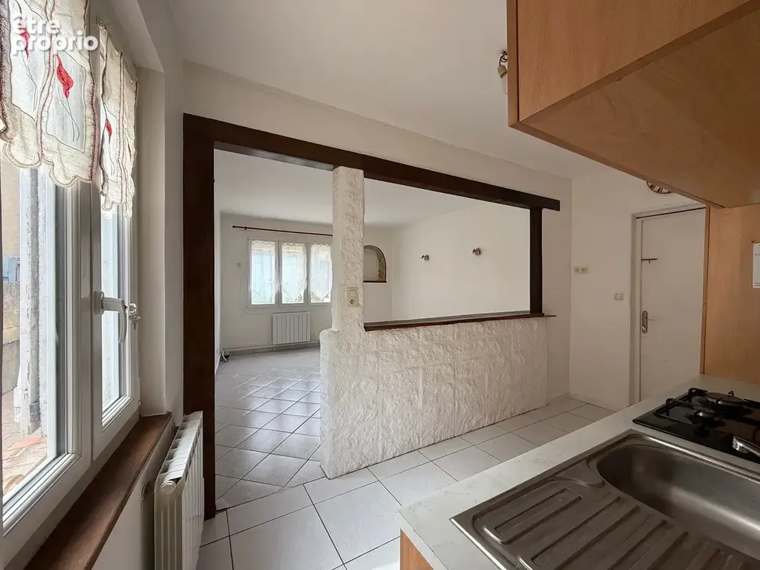 Maison à LES BORDES