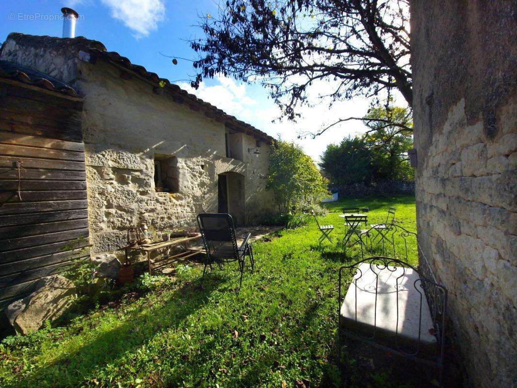 Maison à CAYLUS