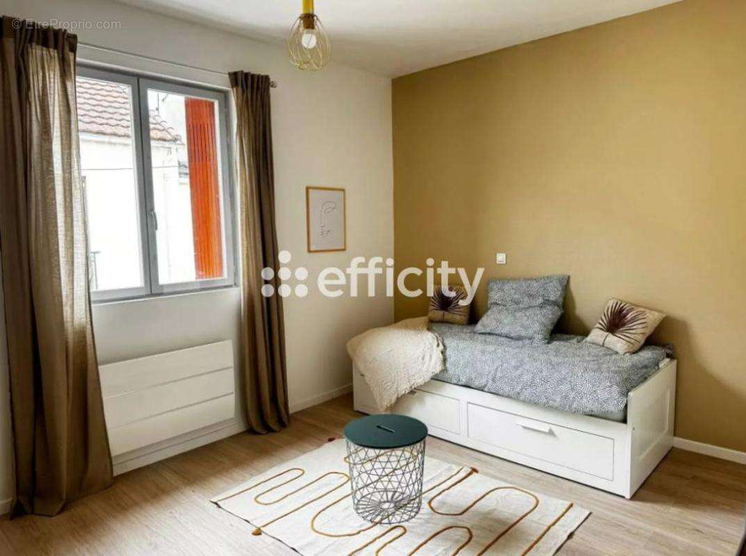 Appartement 244 m² à Bergerac  - photo 6