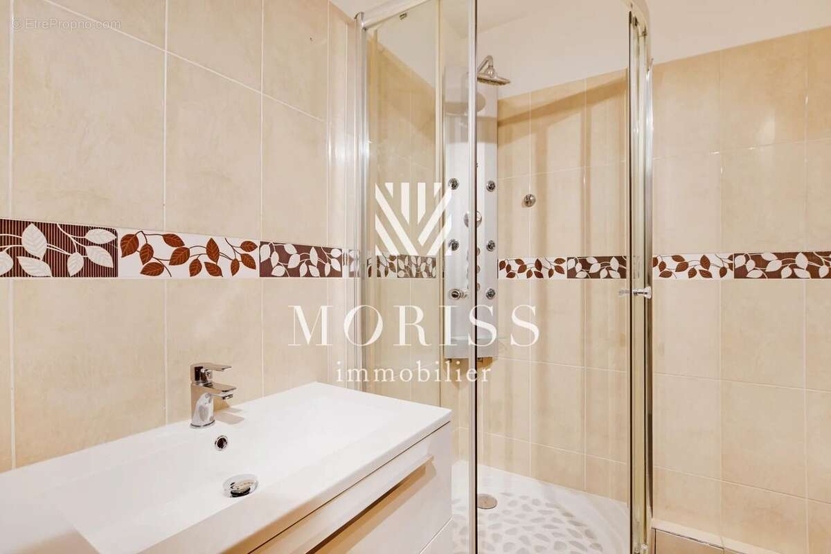 Appartement à PARIS-20E