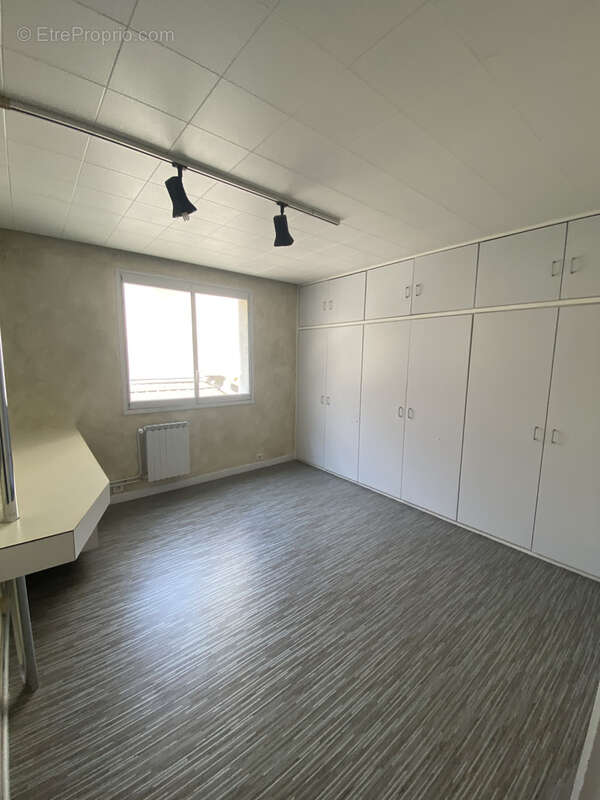 Commerce à AURILLAC